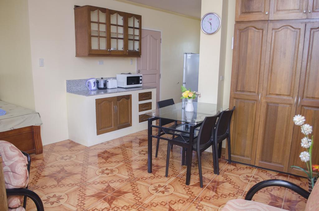 Julz Tropical Apartments Olongapo Exterior foto